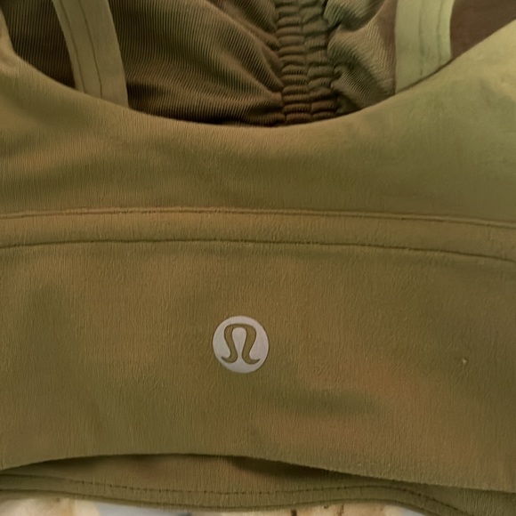 Lululemon Size 4 Bra - Picture 4 of 4